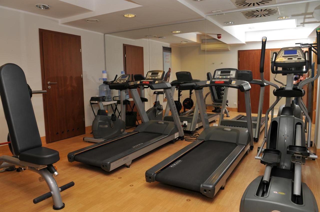 Focus Hotel Premium Елблаг Екстериор снимка
