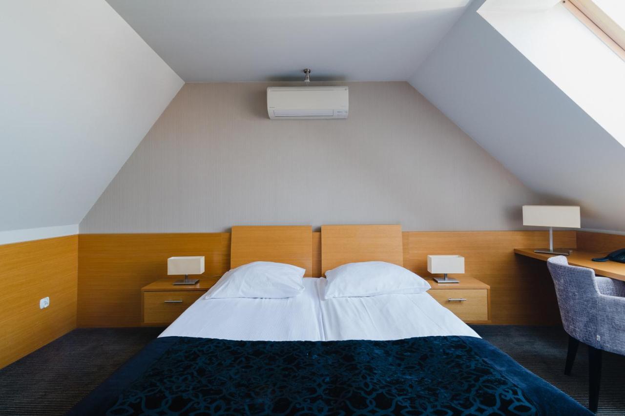 Focus Hotel Premium Елблаг Екстериор снимка