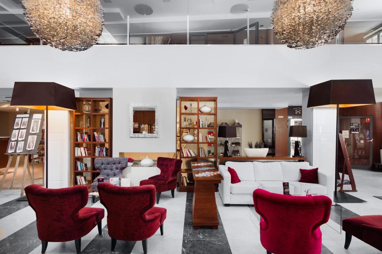 Focus Hotel Premium Елблаг Екстериор снимка